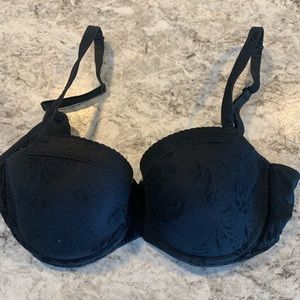 34 D Prima Donna Bra. Has been worn and hand washed.